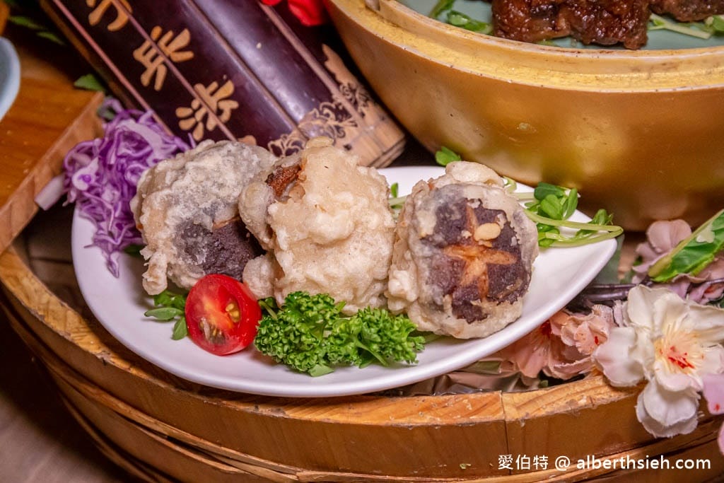 2023年菜外帶推薦．東街日本料理桃園旗艦店（超狂鹽烤手臂蝦，刺身，壽司，雞肉，佛跳牆以及酸菜白肉鍋通通有）