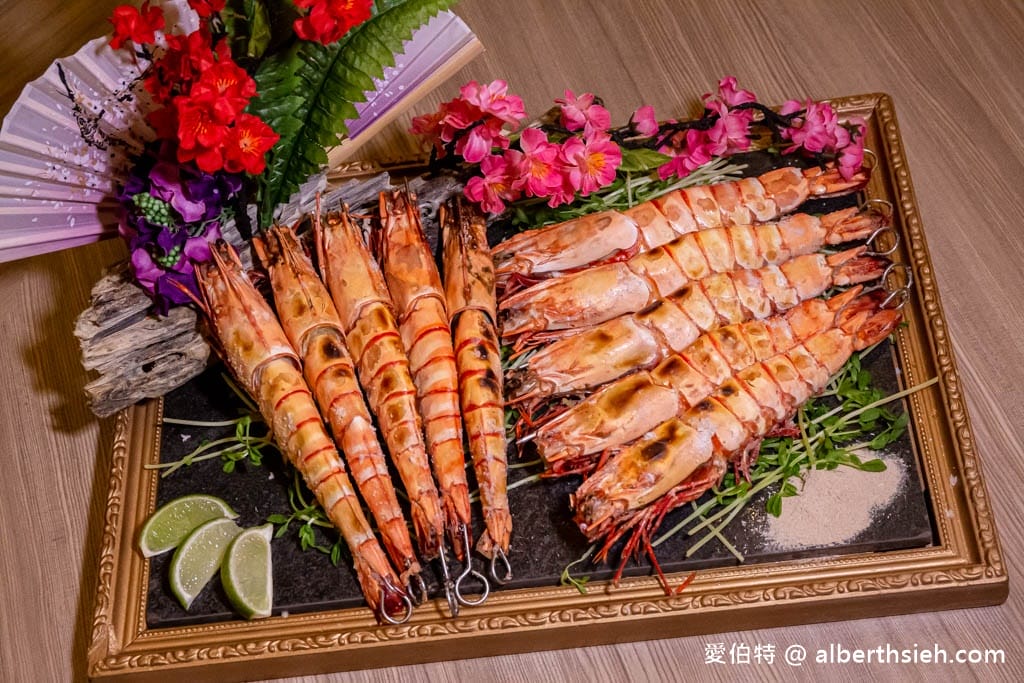 2023年菜外帶推薦．東街日本料理桃園旗艦店（超狂鹽烤手臂蝦，刺身，壽司，雞肉，佛跳牆以及酸菜白肉鍋通通有）