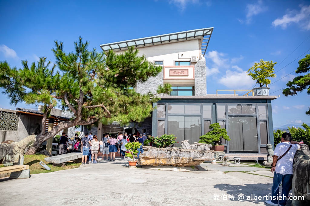 苗栗苑裡大鼎夏荷牛肉麵館（只營業3小時，水上豪宅玻璃屋還可豆花免費吃到飽） @愛伯特