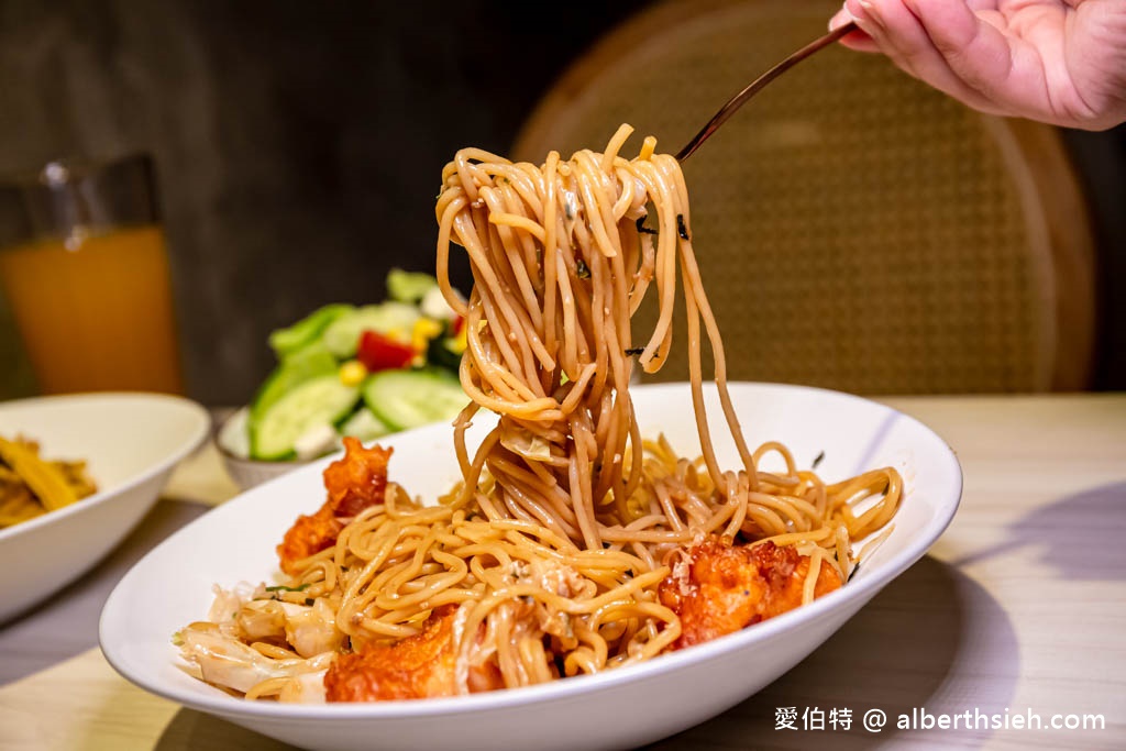 本物洋食埔心店．桃園楊梅美食（CP值超高平價美食100元起，咖哩義大利麵都好吃，埔心火車站前） @愛伯特