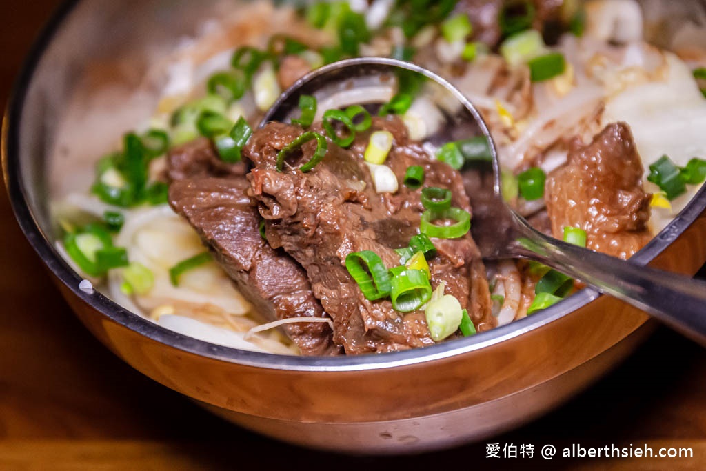 老皮牛肉麵華亞店．桃園龜山美食（低消90元內用薑汁豆花、豆漿吃到飽） @愛伯特