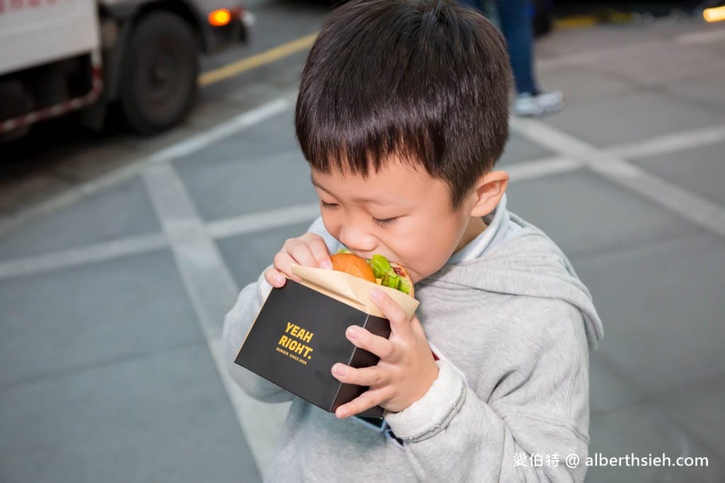 Yeah Right Food Truck 漢堡餐車．桃園漢堡餐車推薦（終於來到桃園快閃啦，限時五天）
