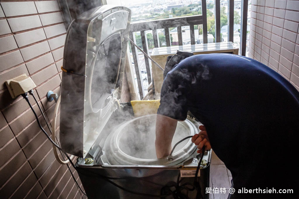 洗衣機真的有那麼髒？只靠洗衣機清洗劑絕對不夠！開箱五年沒洗的洗衣機 FT.小川職人洗衣機清洗 @愛伯特