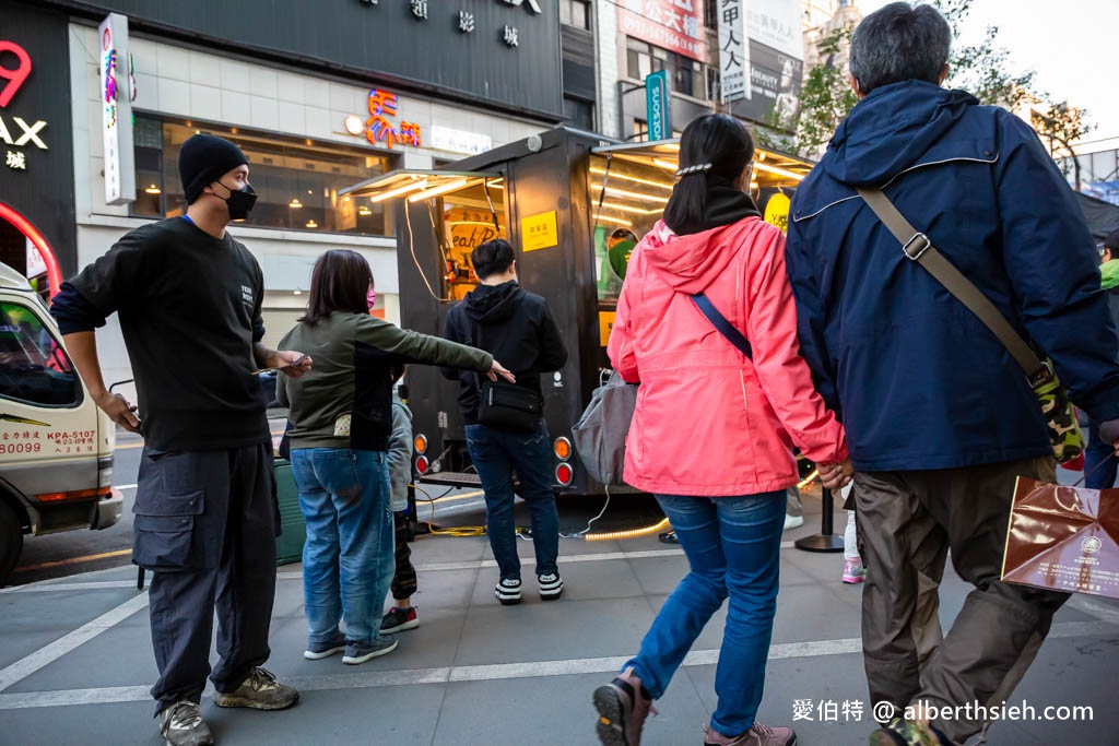 Yeah Right Food Truck 漢堡餐車．桃園漢堡餐車推薦（終於來到桃園快閃啦，限時五天） @愛伯特