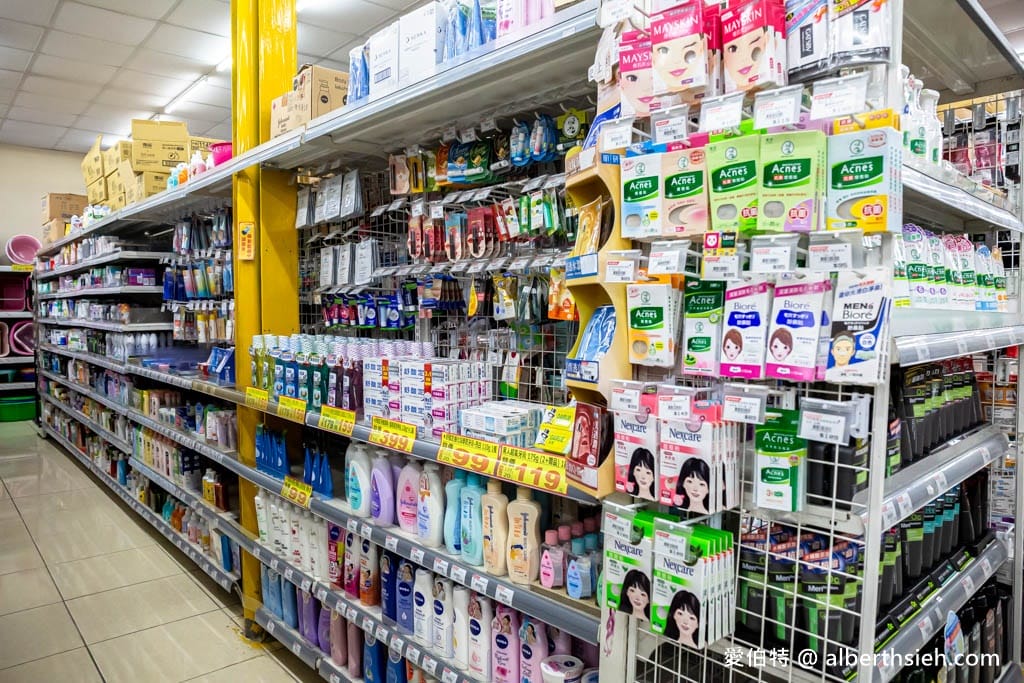 中聯百貨台中東勢店（加入會員送30元，週五88折優惠，春節滿千送抽獎券最大獎按摩椅）