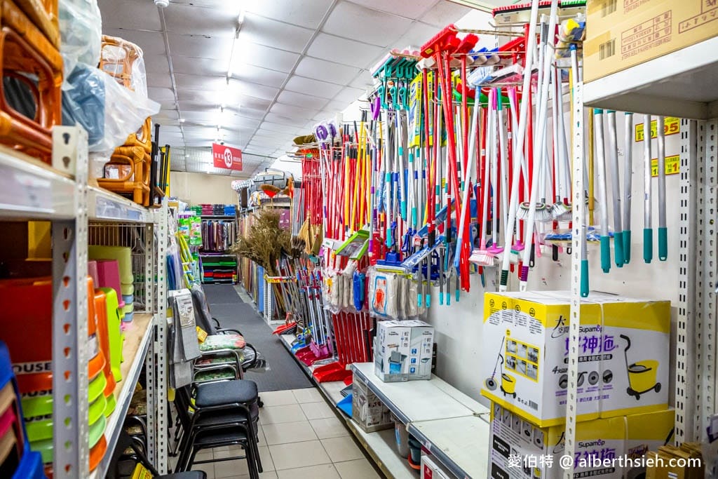 中聯百貨台中東勢店（加入會員送30元，週五88折優惠，春節滿千送抽獎券最大獎按摩椅）
