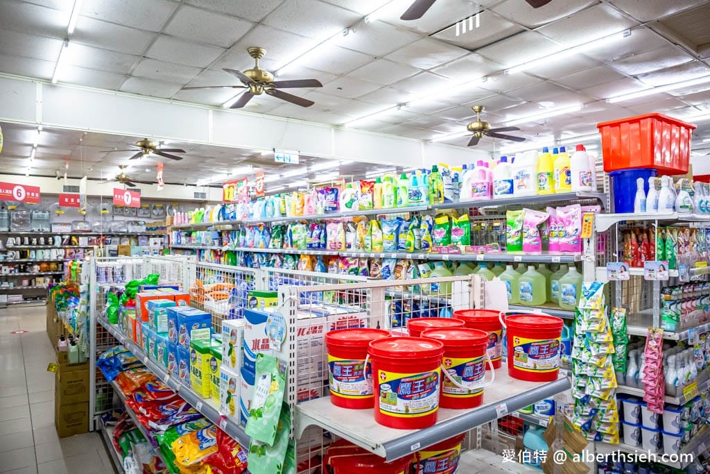 中聯百貨台中東勢店（加入會員送30元，週五88折優惠，春節滿千送抽獎券最大獎按摩椅）