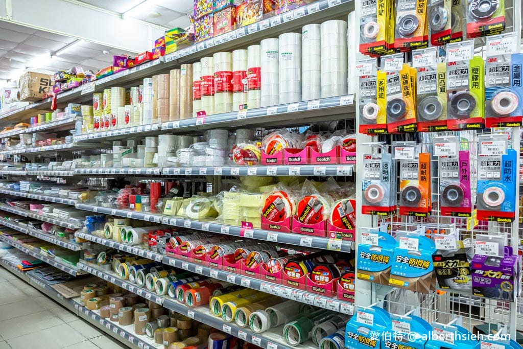 中聯百貨台中東勢店（加入會員送30元，週五88折優惠，春節滿千送抽獎券最大獎按摩椅）