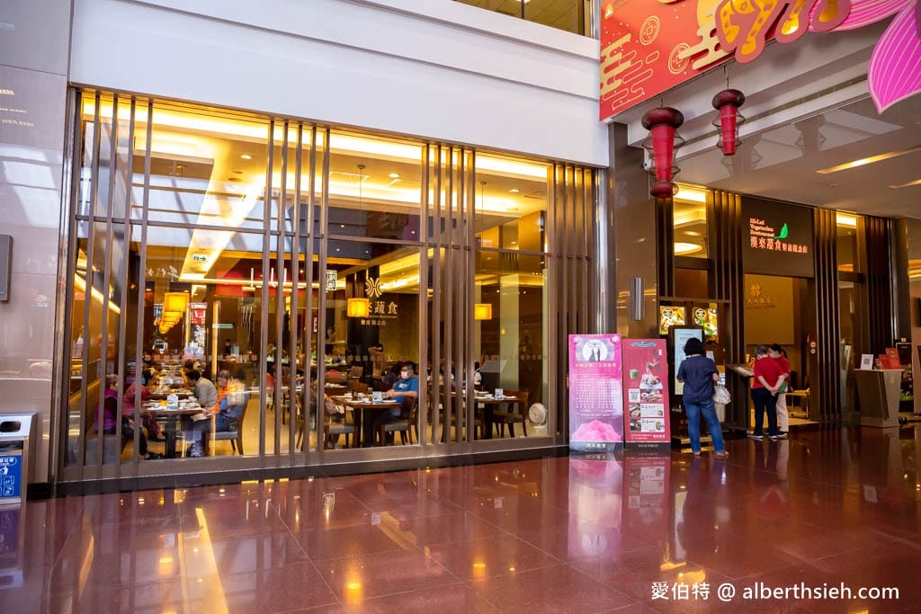 佛光山佛陀紀念館．高雄大樹景點（全台最大佛教道場，擁有全世界最大最高的青銅坐佛）