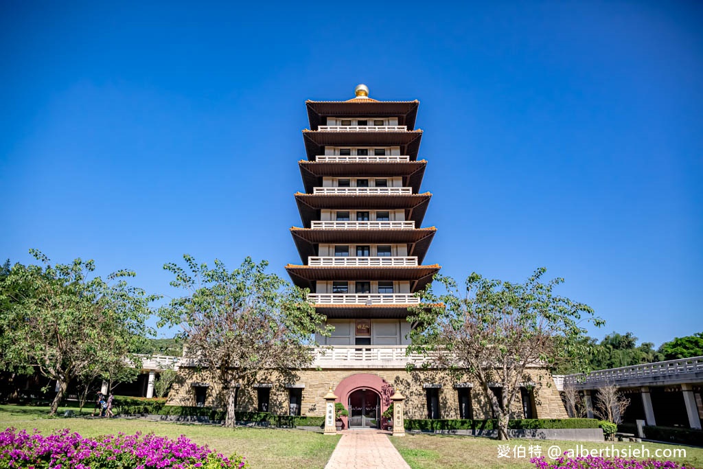 佛光山佛陀紀念館．高雄大樹景點（全台最大佛教道場，擁有全世界最大最高的青銅坐佛） @愛伯特