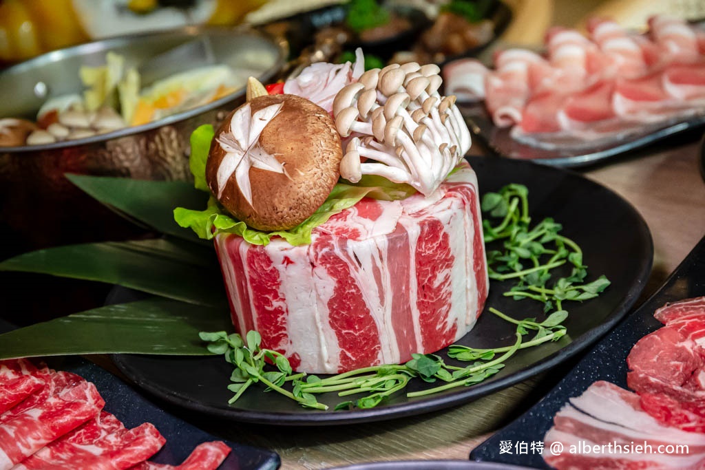 中壢大時鐘美食．超夯川麻辣鍋火鍋吃到飽（超彭湃自助吧搭配鮮甜的肉品海鮮讓你無限狂吃） @愛伯特