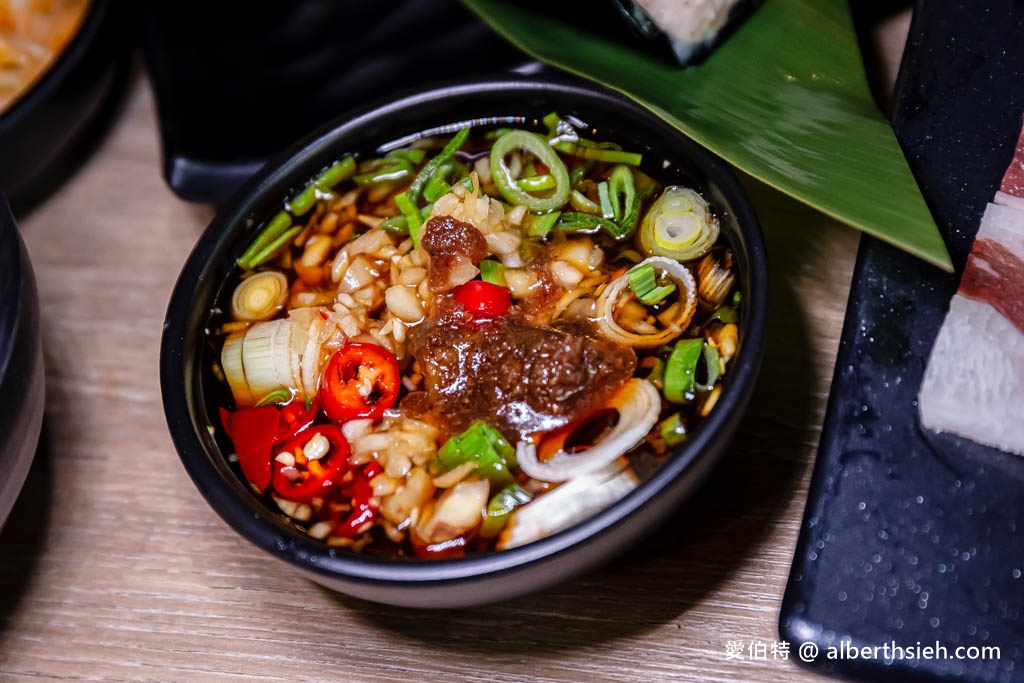 中壢大時鐘美食．超夯川麻辣鍋火鍋吃到飽（超彭湃自助吧搭配鮮甜的肉品海鮮讓你無限狂吃） @愛伯特