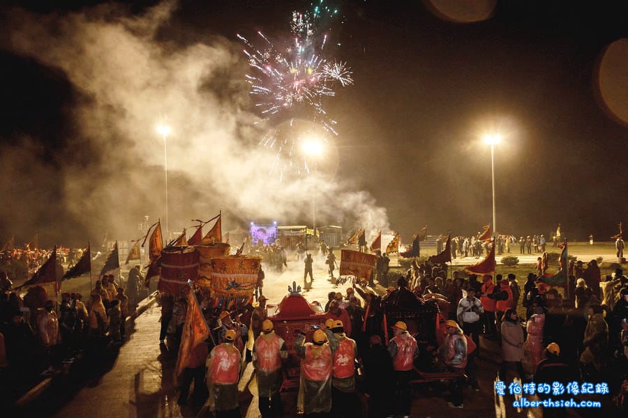 馬祖北竿.擺暝文化祭(神明也要過年,燒馬糧扛乩神轎遶境超熱鬧) - 第35張圖 馬祖北竿.擺暝文化祭(神明也要過年,燒馬糧扛乩神轎遶境超熱鬧)
