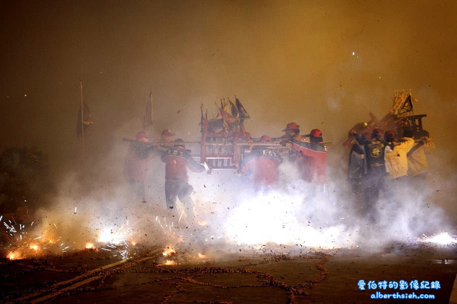 馬祖北竿.擺暝文化祭(神明也要過年,燒馬糧扛乩神轎遶境超熱鬧) - 第46張圖 馬祖北竿.擺暝文化祭(神明也要過年,燒馬糧扛乩神轎遶境超熱鬧)