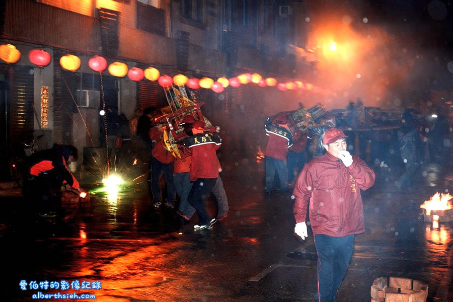 馬祖北竿.擺暝文化祭(神明也要過年,燒馬糧扛乩神轎遶境超熱鬧) - 第49張圖 馬祖北竿.擺暝文化祭(神明也要過年,燒馬糧扛乩神轎遶境超熱鬧)