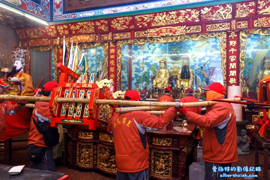 馬祖北竿.擺暝文化祭(神明也要過年,燒馬糧扛乩神轎遶境超熱鬧) - 第41張圖 馬祖北竿.擺暝文化祭(神明也要過年,燒馬糧扛乩神轎遶境超熱鬧)