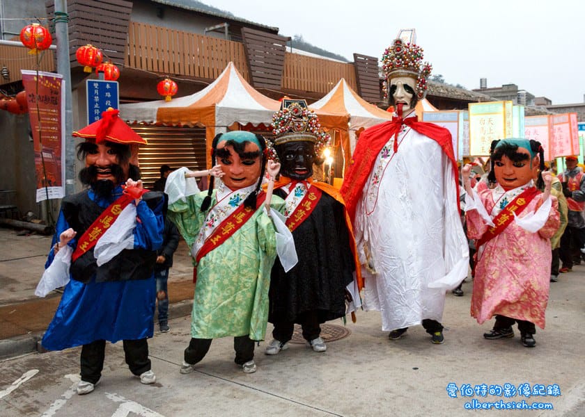 馬祖北竿.擺暝文化祭(神明也要過年,燒馬糧扛乩神轎遶境超熱鬧) - 第24張圖 馬祖北竿.擺暝文化祭(神明也要過年,燒馬糧扛乩神轎遶境超熱鬧)