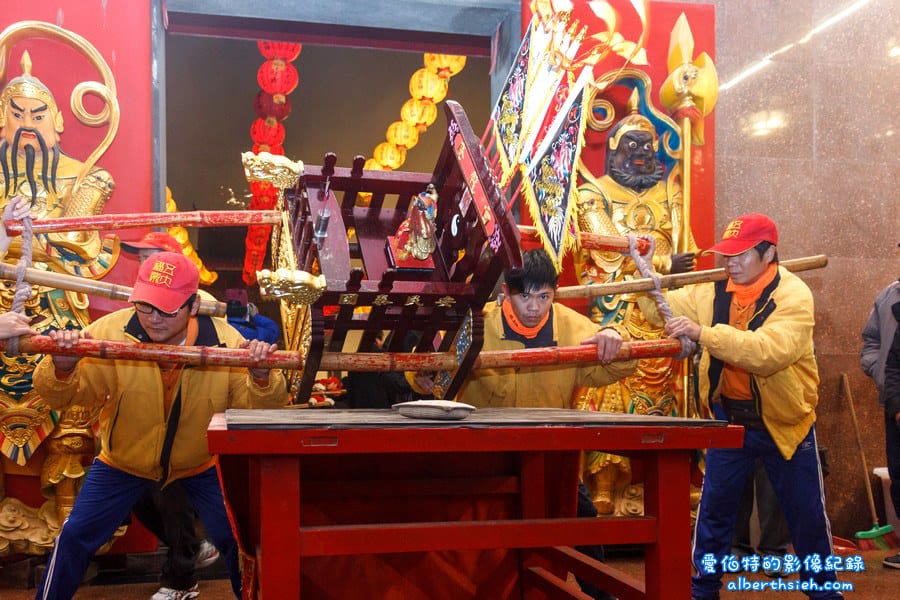 馬祖北竿.擺暝文化祭(神明也要過年,燒馬糧扛乩神轎遶境超熱鬧) - 第40張圖 馬祖北竿.擺暝文化祭(神明也要過年,燒馬糧扛乩神轎遶境超熱鬧)
