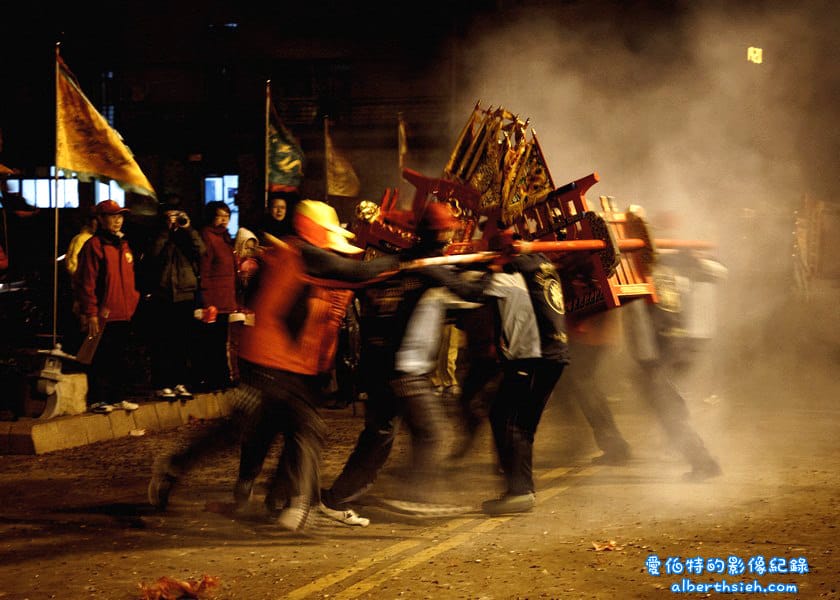 馬祖北竿.擺暝文化祭(神明也要過年,燒馬糧扛乩神轎遶境超熱鬧) - 第43張圖 馬祖北竿.擺暝文化祭(神明也要過年,燒馬糧扛乩神轎遶境超熱鬧)