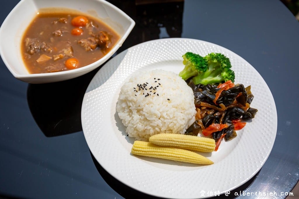 西湖渡假村映象水岸.苗栗三義美食(峇里島風湖畔景觀咖啡廳,還可以踩天鵝船) - 第19張圖 西湖渡假村映象水岸.苗栗三義美食(峇里島風湖畔景觀咖啡廳,還可以踩天鵝船)
