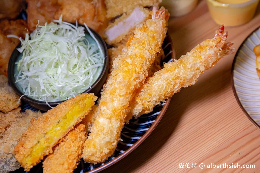 肉咖先生咖哩揚物.桃園平鎮美食(咖喱香濃美味,炸物唐揚雞豬排更是夠厚夠嫩夠有汁) - 第14張圖 肉咖先生咖哩揚物.桃園平鎮美食(咖喱香濃美味,炸物唐揚雞豬排更是夠厚夠嫩夠有汁)