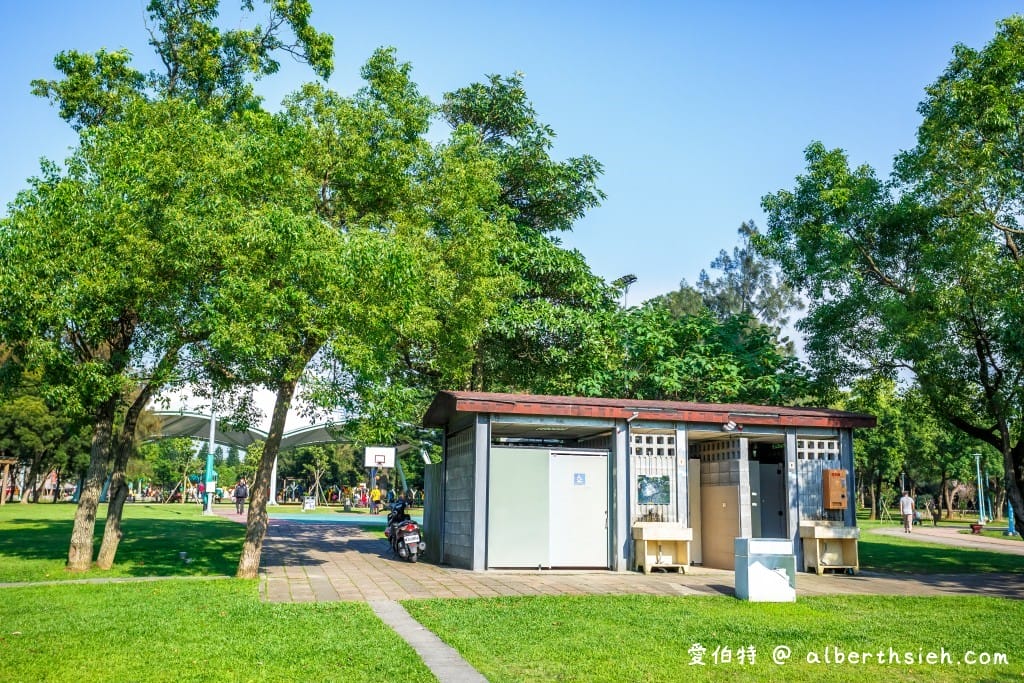 桃園中壢景點．龍岡森林公園（兒童遊樂區、大草原、樹木、乾淨的空氣，適合全家出遊的好去處）