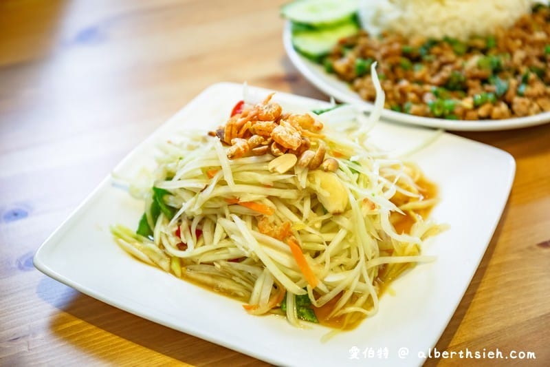阿含thai．龍岡忠貞市場美食（文青風格的泰式料理，酸辣海鮮炒MAMA麵好好吃）