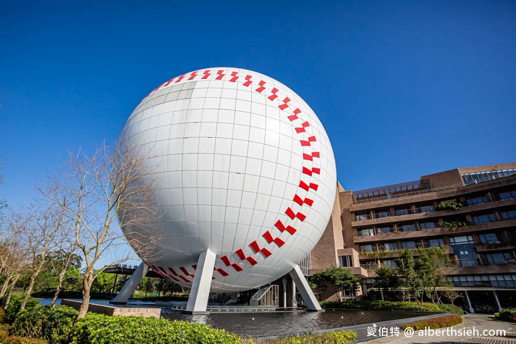 史努比棒球名人堂．桃園龍潭景點（免門票親子景點，免費史努比樂園結合棒球博物館） @愛伯特