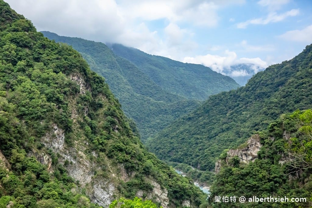 太魯閣布洛灣吊橋(山月吊橋).花蓮秀林景點(現場排隊免預約,跨越立霧溪,離溪谷落差最大,深跨比最高的峽谷吊橋) - 第10張圖 太魯閣布洛灣吊橋(山月吊橋).花蓮秀林景點(現場排隊免預約,跨越立霧溪,離溪谷落差最大,深跨比最高的峽谷吊橋)