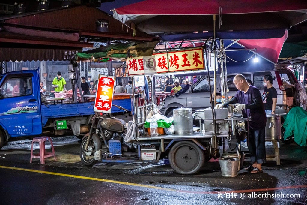 惠豐麵包店.南投埔里美食(超浮誇的全台最大15公分台式馬卡龍) - 第23張圖 惠豐麵包店.南投埔里美食(超浮誇的全台最大15公分台式馬卡龍)