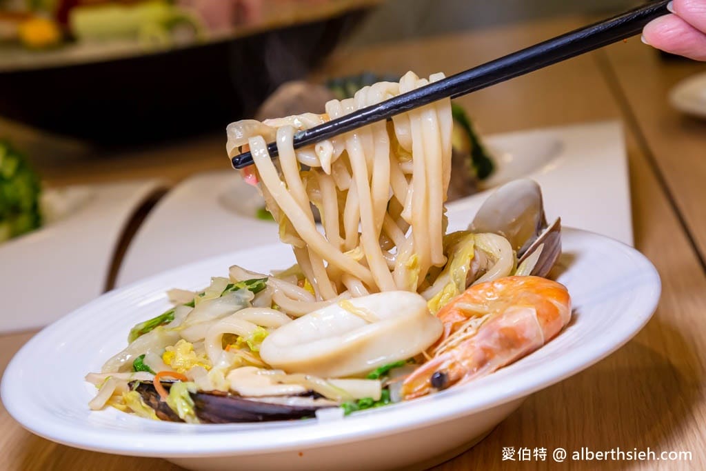 東街日本料理林口店.桃園龜山美食(超有氣勢的日料無菜單料理,適合聚餐/尾牙/春酒) - 第11張圖 東街日本料理林口店.桃園龜山美食(超有氣勢的日料無菜單料理,適合聚餐/尾牙/春酒)