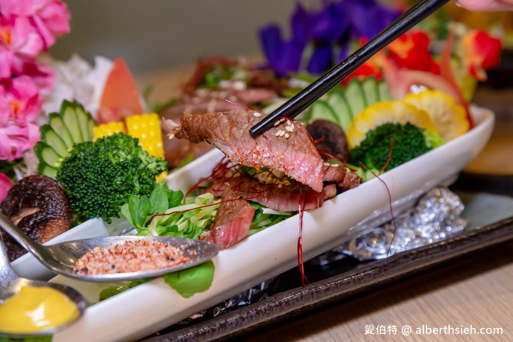 東街日本料理林口店.桃園龜山美食(超有氣勢的日料無菜單料理,適合聚餐/尾牙/春酒) - 第35張圖 東街日本料理林口店.桃園龜山美食(超有氣勢的日料無菜單料理,適合聚餐/尾牙/春酒)