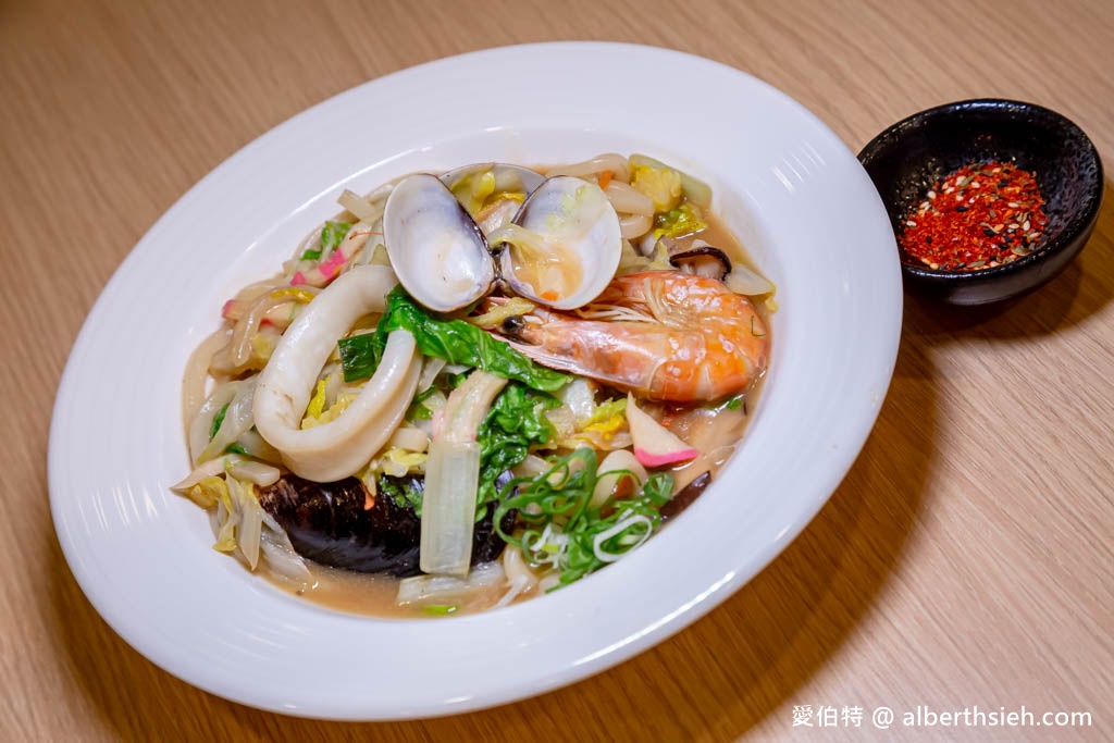 東街日本料理林口店．桃園龜山美食（超有氣勢的日料無菜單料理，適合聚餐/尾牙/春酒） @愛伯特