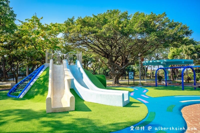 中壢親子公園．中壢藝術園區（土丘溜滑梯、旋轉陀螺、親子鞦韆、攀爬網、攀岩塊）