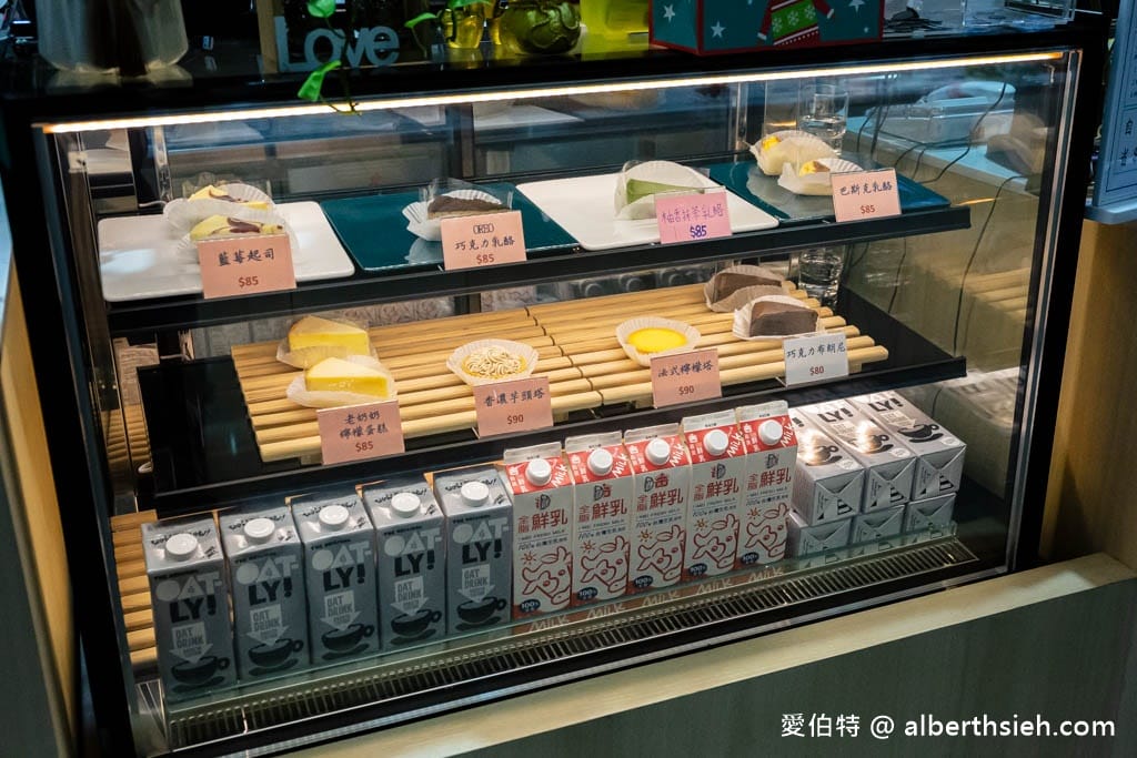 百樂咖啡．桃園蘆竹南崁咖啡廳推薦（手沖咖啡好喝，不限時免費使用插座與WIFI）