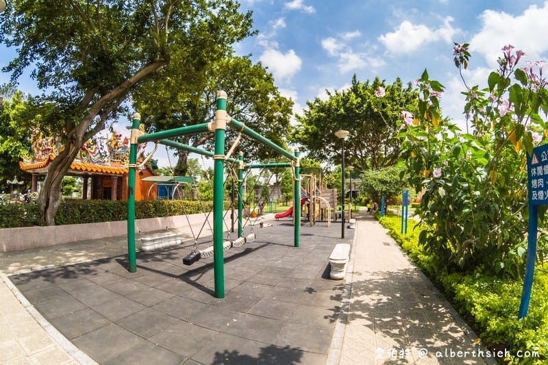 桃園親子景點．龜山中興兒二公園（透明彩虹水管溜滑梯，兒童遊戲沙坑）