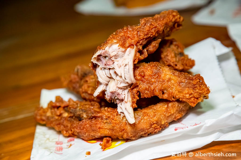 巷口湯翅．桃園楊梅美食（雞翅5隻100，皮薄內嫩又多汁超好啃） @愛伯特