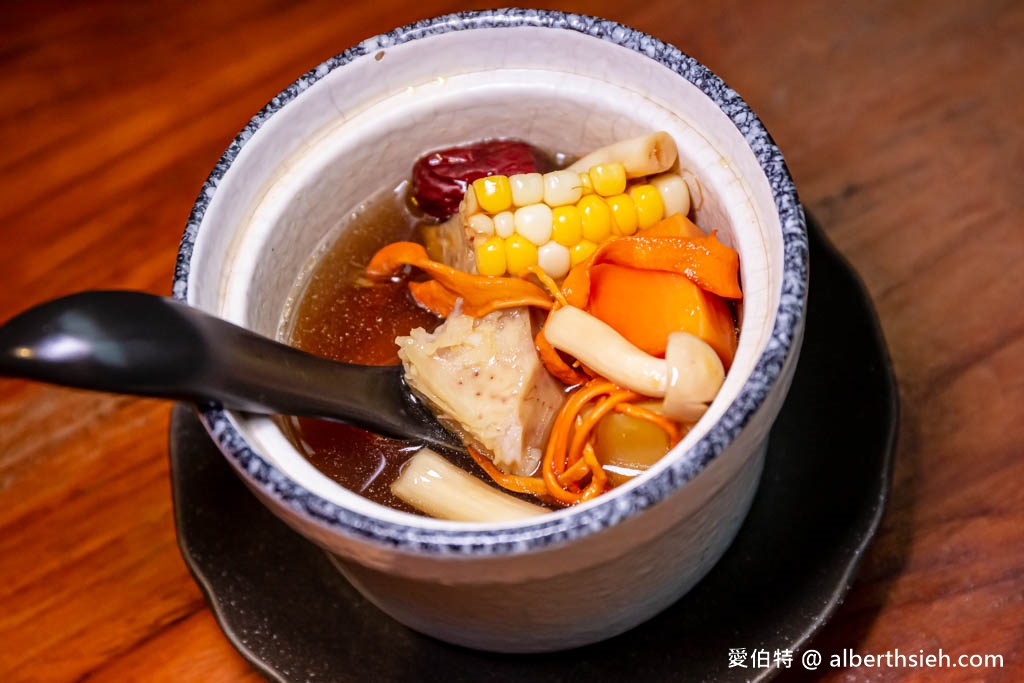 春草舒願．桃園大溪月眉蔬食無菜單料理（環境寬敞舒適，料理清爽無負擔） @愛伯特