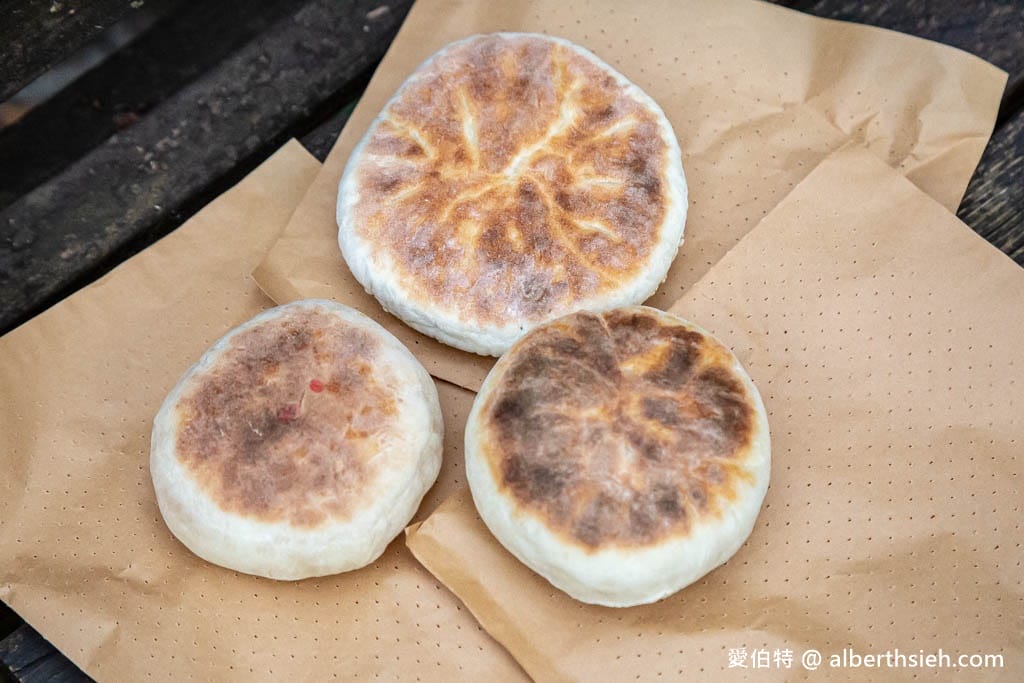 阿一碳烤紅糖餅．宜蘭美食（四川湖北經典甜點，老麵有嚼勁帶點碳烤香，不油膩超好吃）