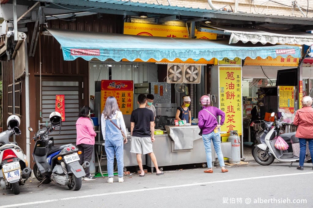 阿一碳烤紅糖餅．宜蘭美食（四川湖北經典甜點，老麵有嚼勁帶點碳烤香，不油膩超好吃）