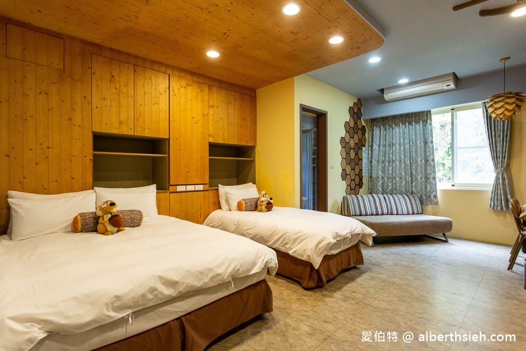 南投日月潭親子住宿．五船民宿（近水社碼頭，房間內有旋轉木馬跟廚房玩具）