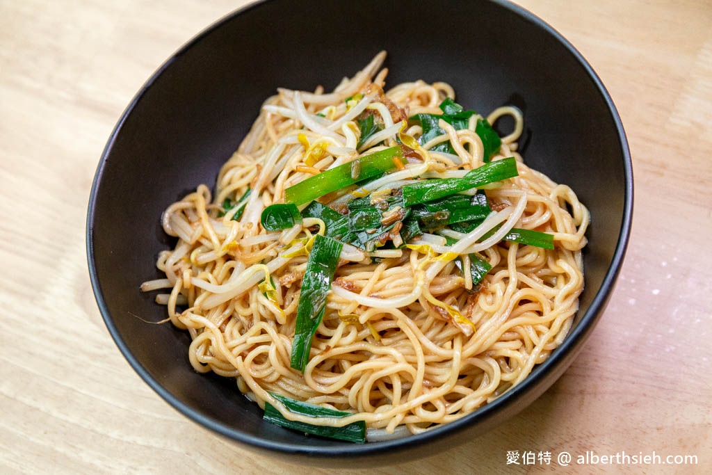 鵝師兄．桃園平鎮美食（舒肥鵝肉軟嫩多汁，韭菜辣炒鵝腸與麻辣鴨血必吃！） @愛伯特