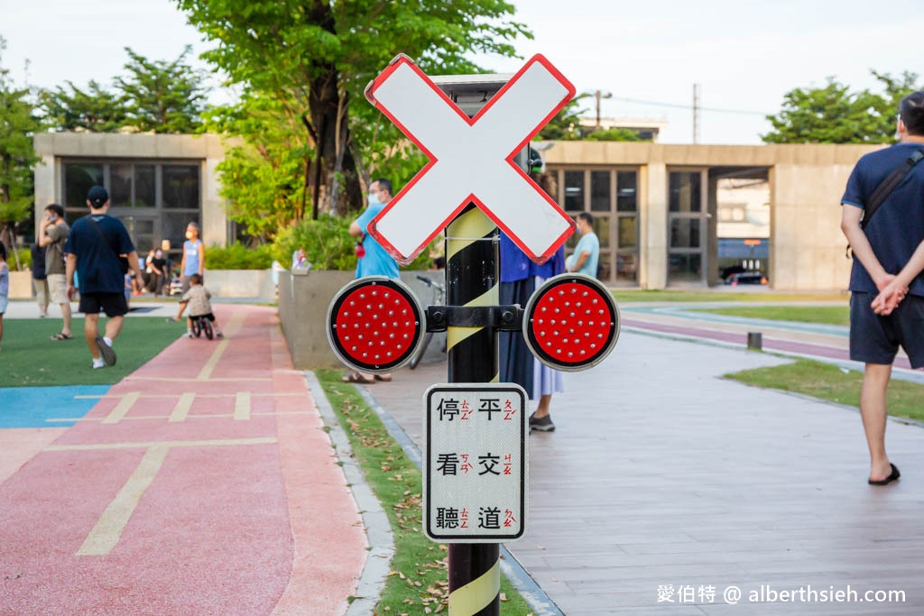 內壢文化公園．桃園親子景點（首座兒童體驗駕駛訓練公園，彩虹跑道，共融式遊戲場） @愛伯特