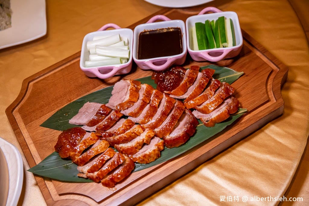 晶粵軒烤鴨餐廳．桃園藝文特區美食（櫻桃鴨現場片鴨秀，烤鴨全餐3吃必點，晶宴會館新品牌）