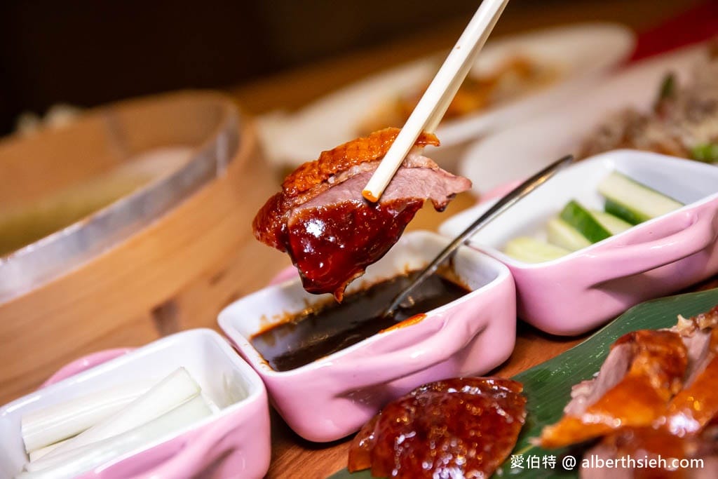晶粵軒烤鴨餐廳．桃園藝文特區美食（櫻桃鴨現場片鴨秀，烤鴨全餐3吃必點，晶宴會館新品牌）