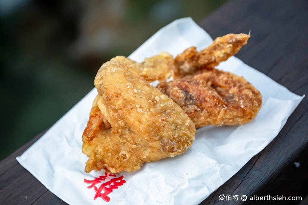 陳季炸雞．台北北投美食（網友譽為在地最強炸雞，雞排60元，雞翅5隻110元）