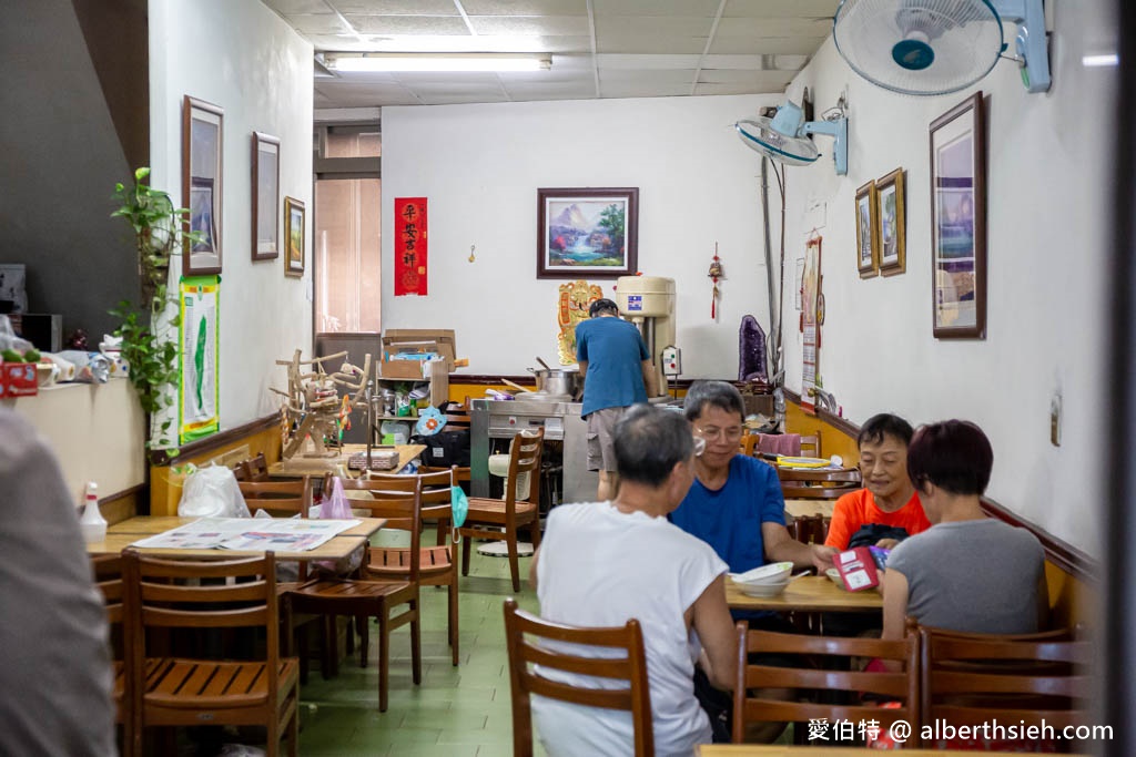 桃園楊梅菜市場楊梅綿綿冰（在地60年的古早味老冰店） @愛伯特