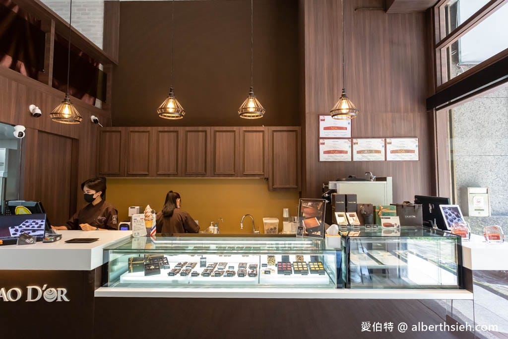 可可德歐巧克力．宜蘭礁溪伴手禮推薦（超濃郁霜淇淋，結合在地食材的手工巧克力，超濃郁不甜膩的好吃）