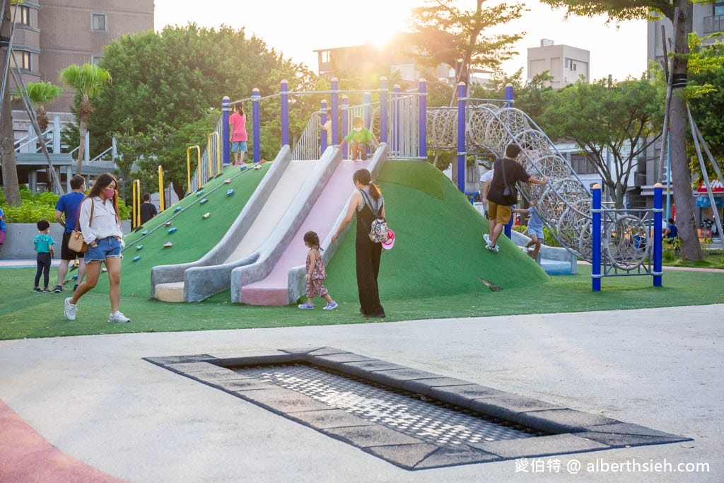 內壢文化公園．桃園親子景點（首座兒童體驗駕駛訓練公園，彩虹跑道，共融式遊戲場）