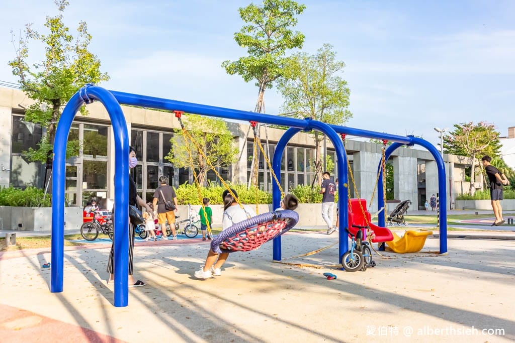 內壢文化公園．桃園親子景點（首座兒童體驗駕駛訓練公園，彩虹跑道，共融式遊戲場）